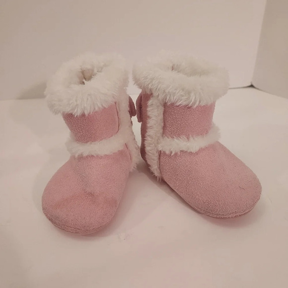 Hot Cakes Baby Girl Pink Fur Booties in Size 3 - Picture 1 of 9